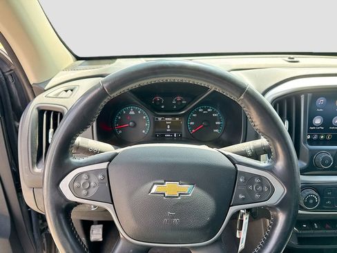 Used 2022 Chevrolet Colorado LT w/ Safety Package image 13
