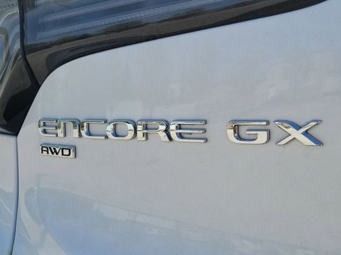Used 2025 Buick Encore GX Avenir w/ Avenir Convenience Package AWD/4WD image 6