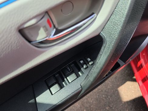 Used 2016 Toyota Corolla L FWD image 11