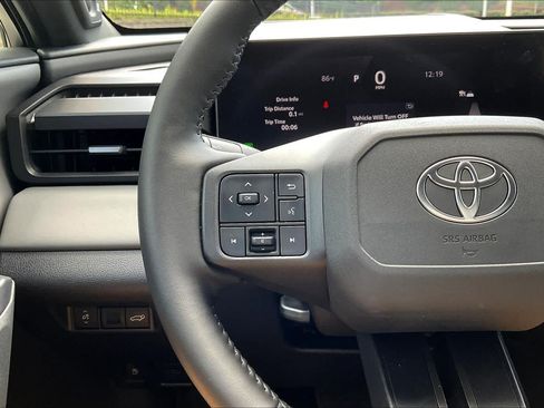 Used 2026 Toyota RAV4 XSE w/ Panoramic Sun Roof Package AWD/4WD image 24