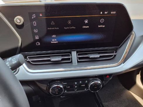 New 2026 Chevrolet Trax LT w/ LT Convenience Package FWD image 30