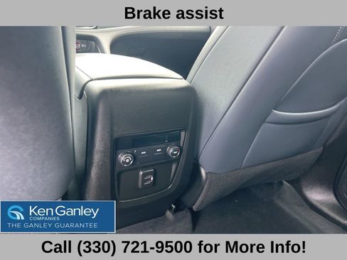 Used 2024 Buick Enclave Essence w/ Sport Touring Edition AWD/4WD image 44