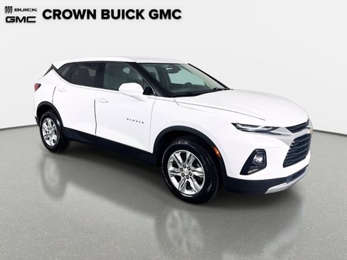 Used 2020 Chevrolet Blazer LT FWD image 3