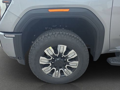 New 2026 GMC Sierra 2500 Denali w/ Technology Package AWD/4WD image 4