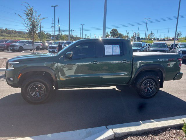 Used 2025 Nissan Frontier 4x4 Crew Cab image 4