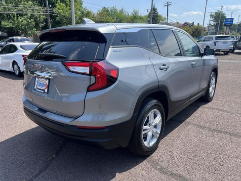 Used 2023 GMC Terrain SLE FWD image 7