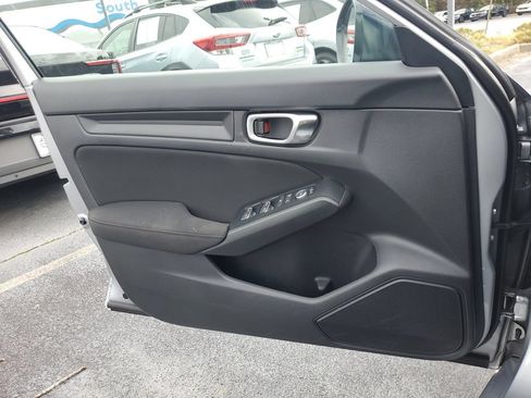 Used 2025 Honda Civic Sport image 29