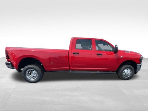 New 2026 RAM 3500 Tradesman AWD/4WD image 8