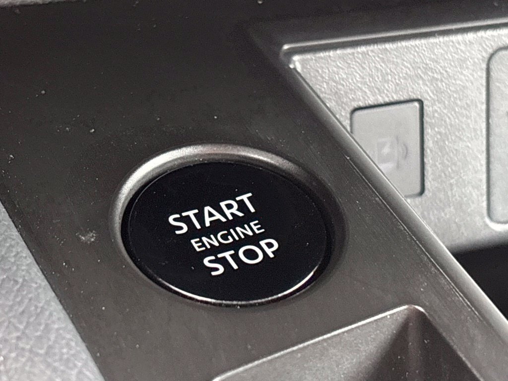 Used 2025 Nissan Kicks SV AWD/4WD image 24