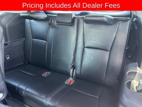 Used 2022 Toyota Highlander XLE FWD image 15