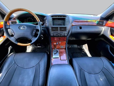 Used 2004 Lexus LS 430 RWD image 15