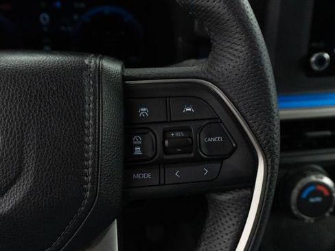Used 2025 Toyota Tacoma TRD Off-Road image 23