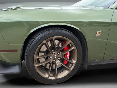 Used 2021 Dodge Challenger R/T Scat Pack w/ Dynamics Package RWD image 29