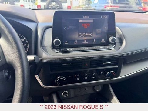 Used 2023 Nissan Rogue S AWD/4WD image 14
