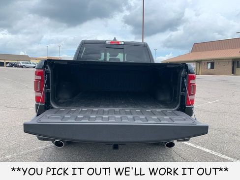 Used 2022 RAM 1500 Limited w/ Body Color Bumper Group AWD/4WD image 9