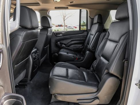 Used 2020 Chevrolet Suburban LT image 49