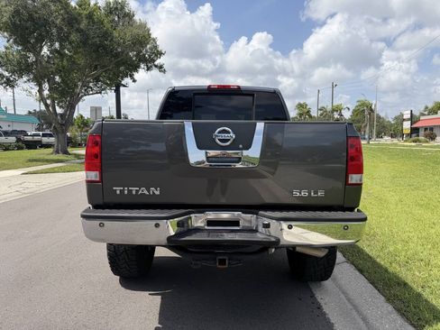 Used 2007 Nissan Titan LE AWD/4WD image 2