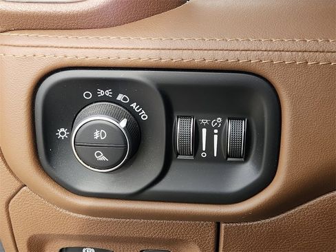 Used 2021 RAM 1500 Limited image 24