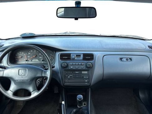 Used 1998 Honda Accord LX image 16