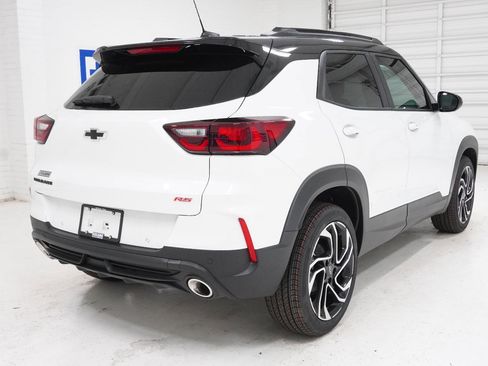 New 2026 Chevrolet TrailBlazer RS w/ Convenience Package FWD image 5