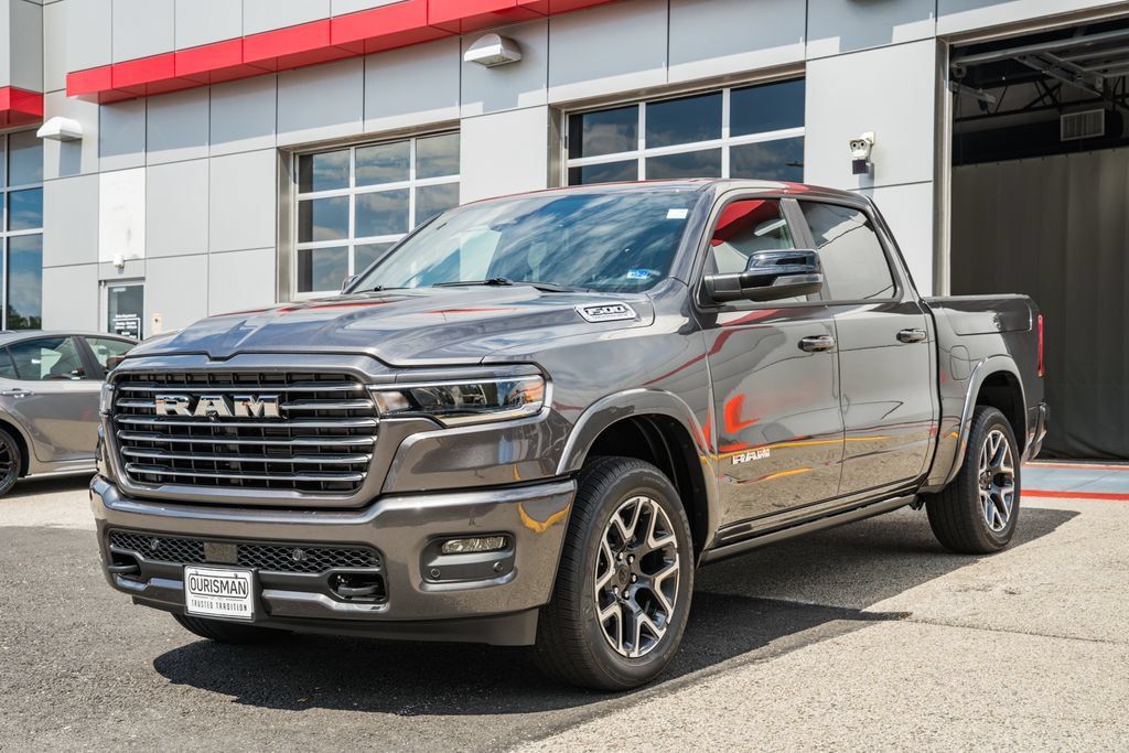 New 2027 RAM 1500 Laramie w/ Laramie Preferred Package AWD/4WD image 3