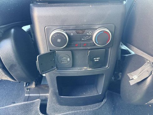 Used 2021 Ford Explorer Limited w/ Equipment Group 301A AWD/4WD image 8