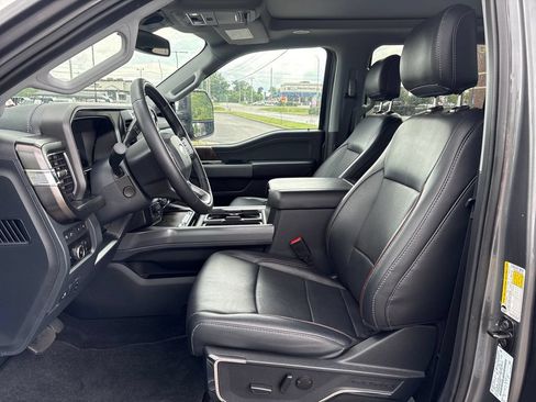 Used 2024 Ford F250 Crew Cab Lariat w/ Ultimate w/ Lariat Ultimate Package AWD/4WD image 16