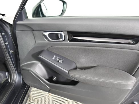 Certified 2024 Honda Civic EX image 39