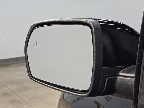 Used 2023 Ford Edge ST AWD/4WD image 22
