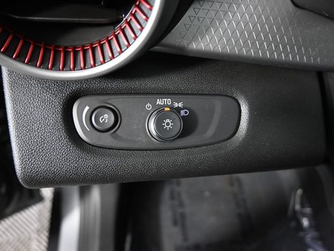 Used 2024 Chevrolet Trax RS w/ Driver Confidence Package FWD image 23
