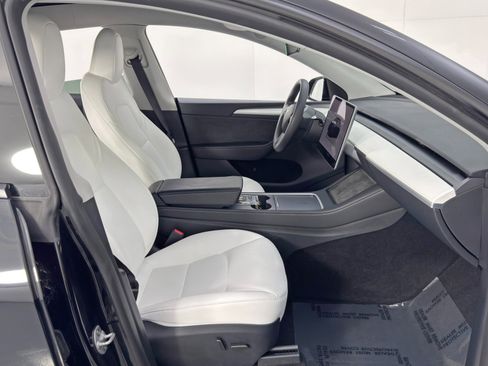 Used 2023 Tesla Model Y Long Range image 16