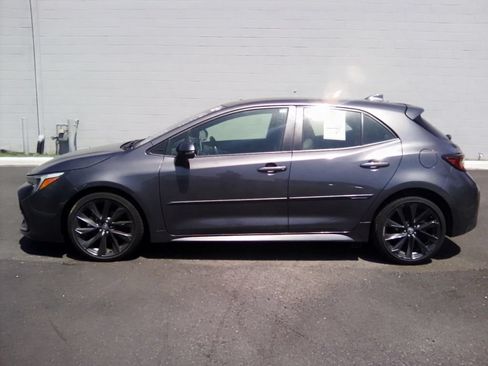 Used 2024 Toyota Corolla XSE FWD image 9