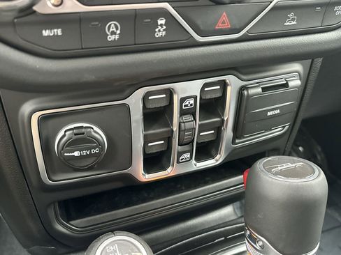 New 2026 Jeep Gladiator Sport image 23