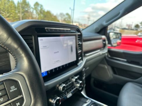 Used 2024 Ford F150 Lariat w/ FX4 Off-Road Package image 16