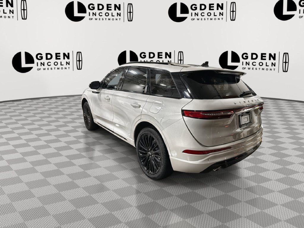 Used 2025 Lincoln Corsair Grand Touring w/ Jet Appearance Package AWD/4WD image 6