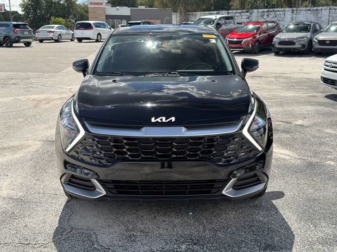 Certified 2023 Kia Sportage EX FWD image 2