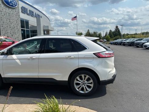 Used 2019 Ford Edge Titanium AWD/4WD image 11