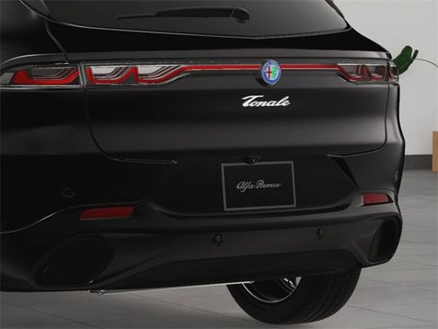 New 2025 Alfa Romeo Tonale image 16