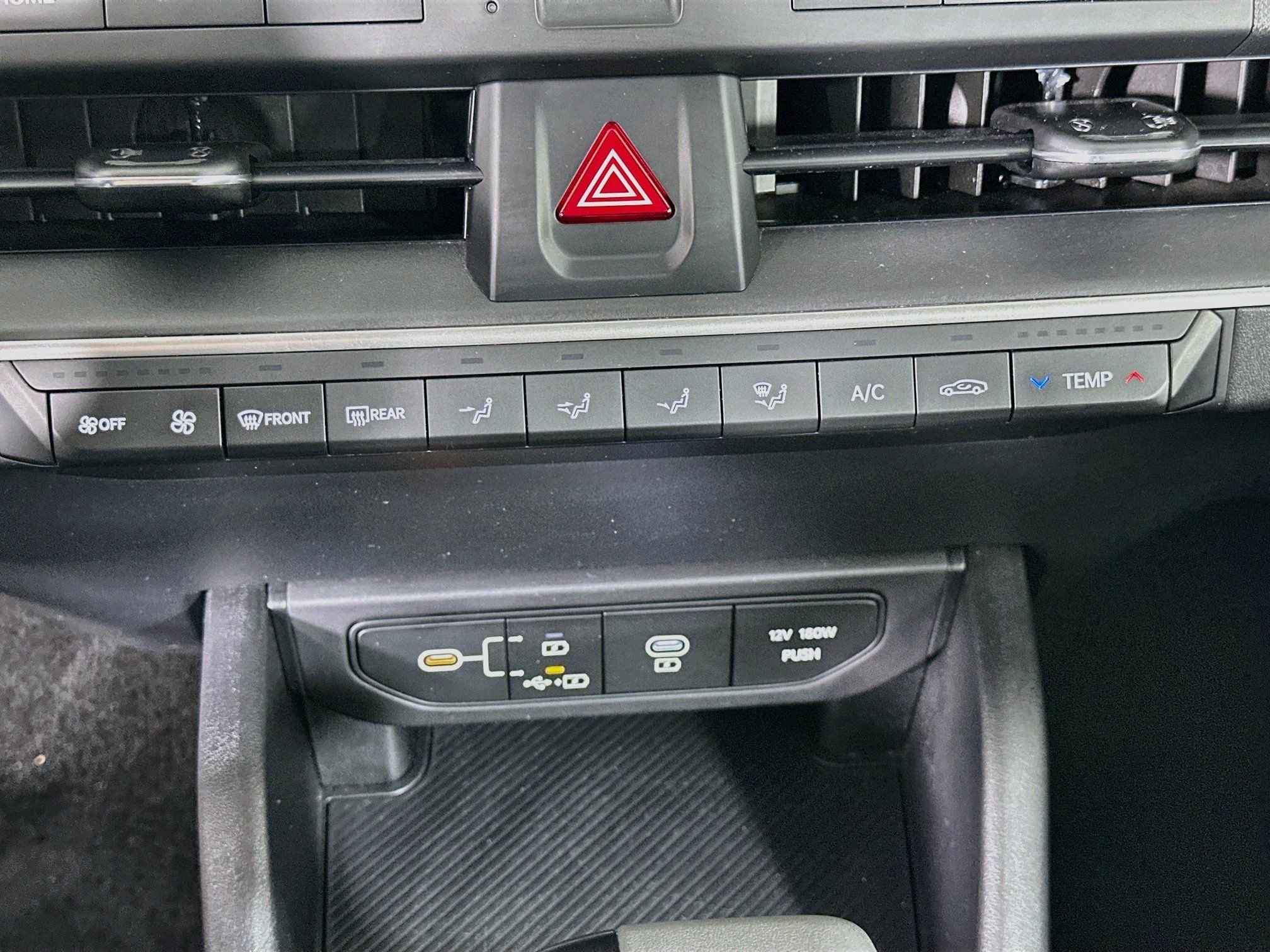 Used 2025 Kia K4 FWD image 23