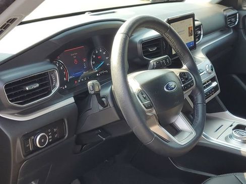 Certified 2023 Ford Explorer XLT w/ Equipment Group 202A AWD/4WD image 11