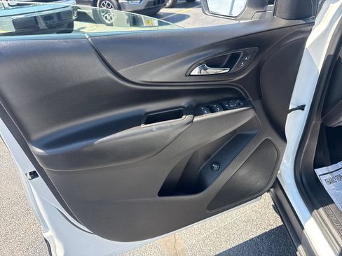 Used 2019 Chevrolet Equinox LT FWD image 32