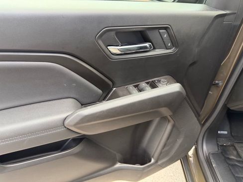 Used 2024 Chevrolet Colorado LT w/ LT Convenience Package III RWD image 21