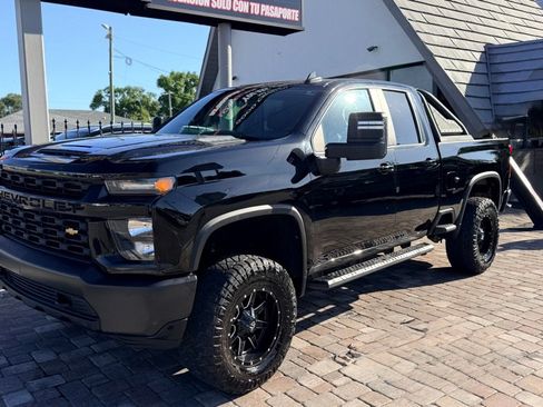 Used 2020 Chevrolet Silverado 2500 LT AWD/4WD image 9