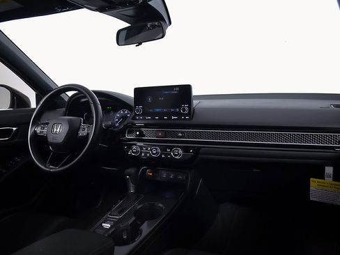 Used 2025 Honda Civic Sport image 22