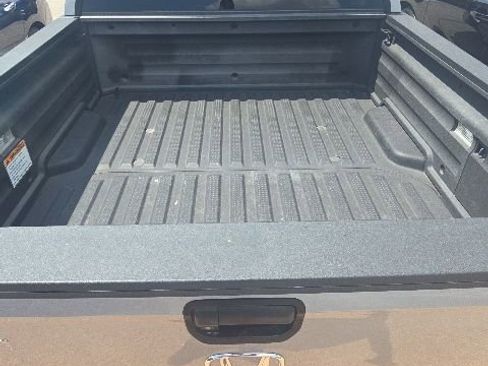 Used 2017 Honda Ridgeline RT image 9