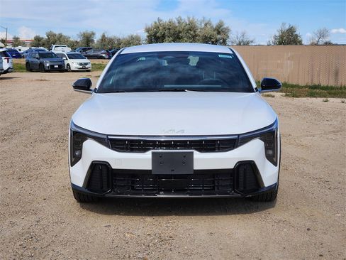 New 2025 Kia K4 GT-Line image 5