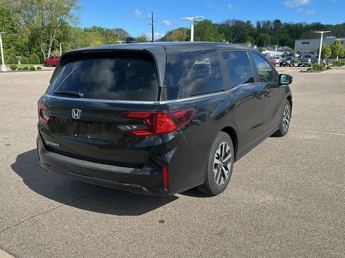 Used 2025 Honda Odyssey EX-L image 3