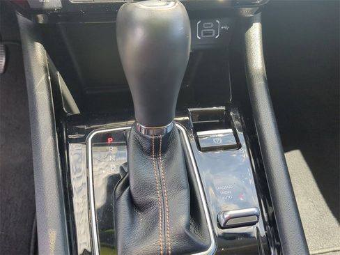 Used 2022 Jeep Compass Limited image 21