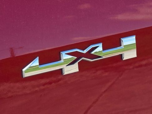 Used 2017 GMC Canyon SLT w/ Driver Alert Package AWD/4WD image 21