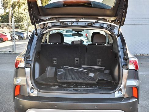 Used 2022 Ford Escape SE w/ Cold Weather Package image 23